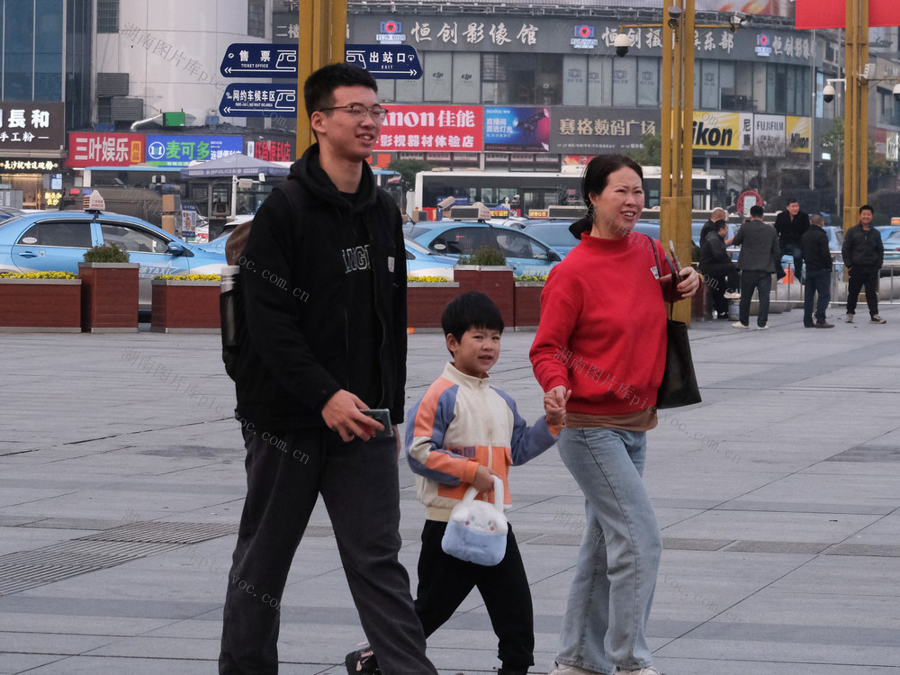 春运、，返程，客流高峰