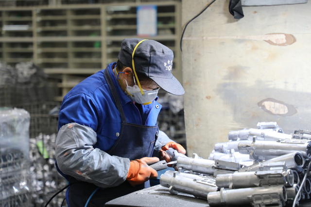 企业生产 工人 生产车间 航拍