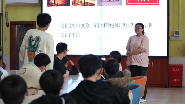 留守儿童 农家书苑 学习 手工 支教 夏令营 笑脸