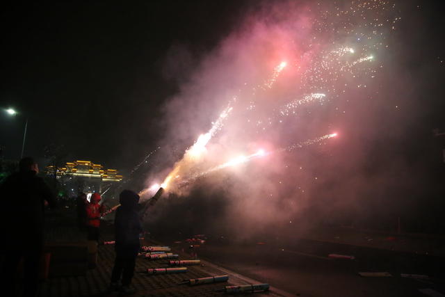 元宵之夜   加特林 千里江山图 烟花