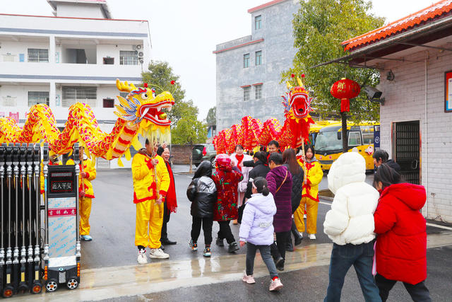 舞龙  开学  学校  新学期