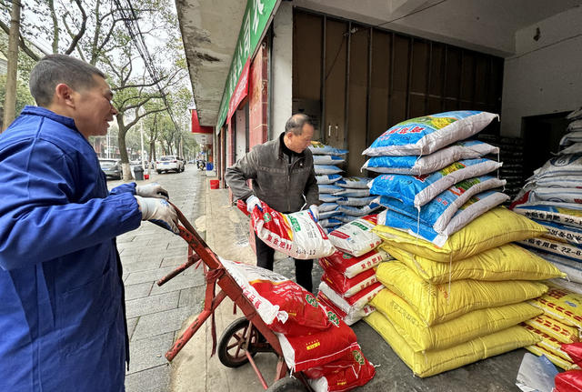 湘阴植保公司多措并举助力春耕跑出“加速度”