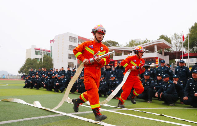 校园  保安  培训  安全