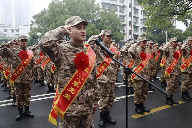 入伍新兵出征 抗美援朝老战士 入伍宣誓