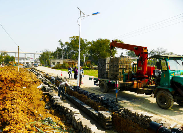 确保农民增产增收