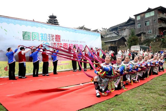民俗风情
古侗寨
油菜花节