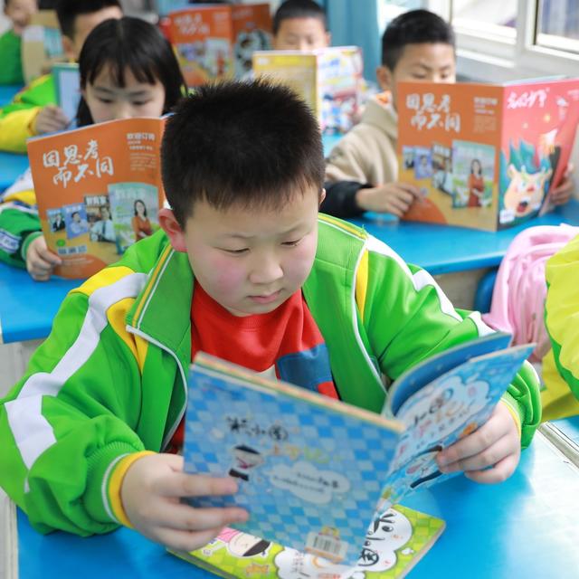 土家族 湘西 湖南 苗族 校园 阅读 学生 书香 午度 建设 图书 