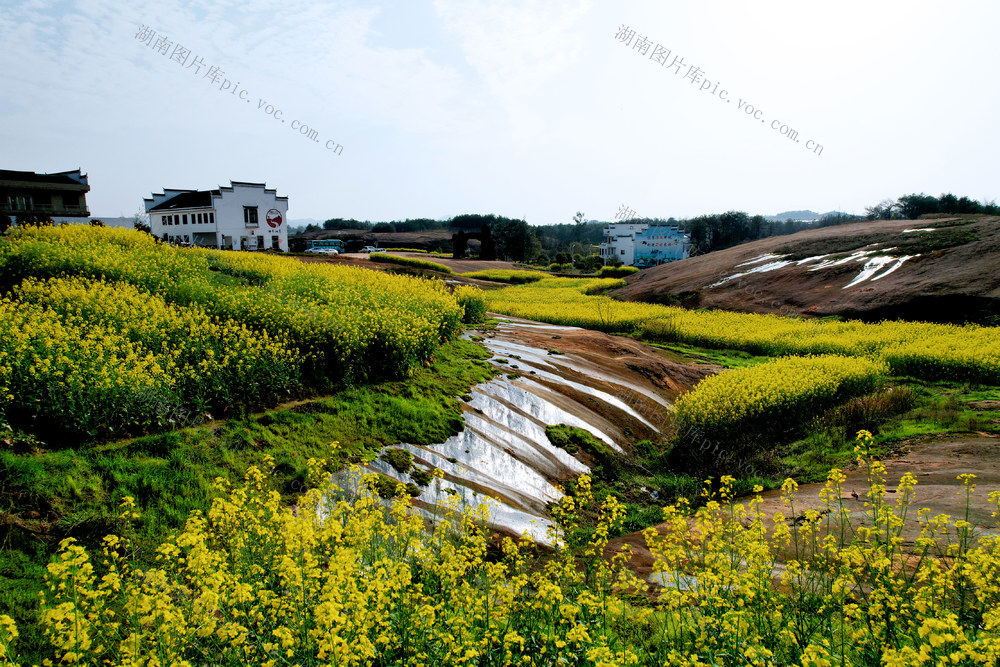 湖南安仁 人 仙境 渡口丹霞 景