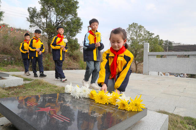 清明  祭英烈  缅怀