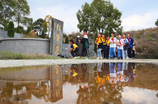 清明  祭英烈  缅怀