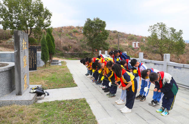 清明  祭英烈  缅怀
