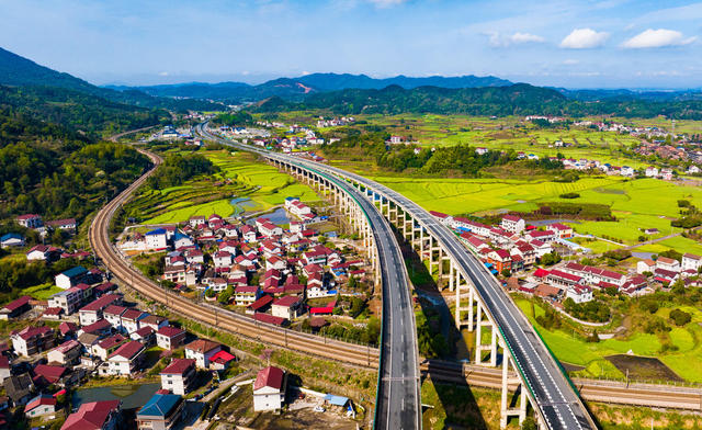 交通  高速公路  长芷高速公路  溆怀  现代投资  怀化