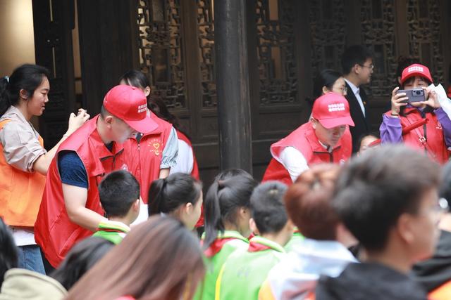 吉首 大学 清明  红色基因 纸鸢 足迹 诗韵 传统 文化