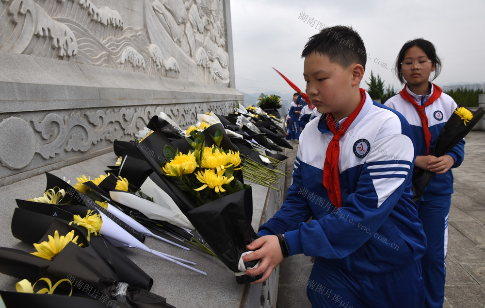 清明 祭奠 英烈 师生