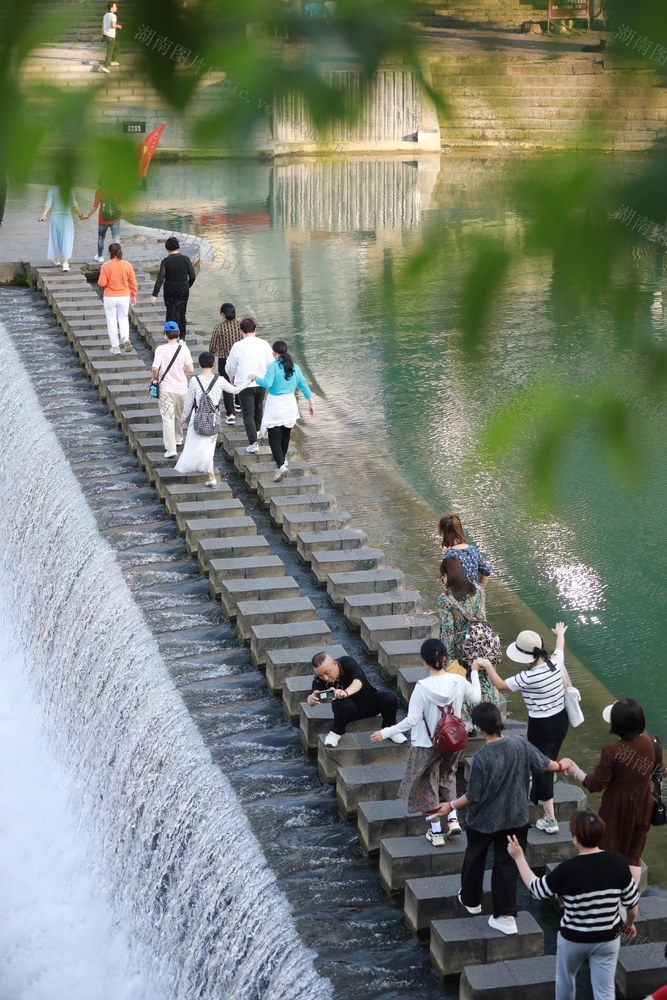 春天 土家族 湘西 苗族 游客 乾州 赏景 民俗 吉首 风情 周末 快乐