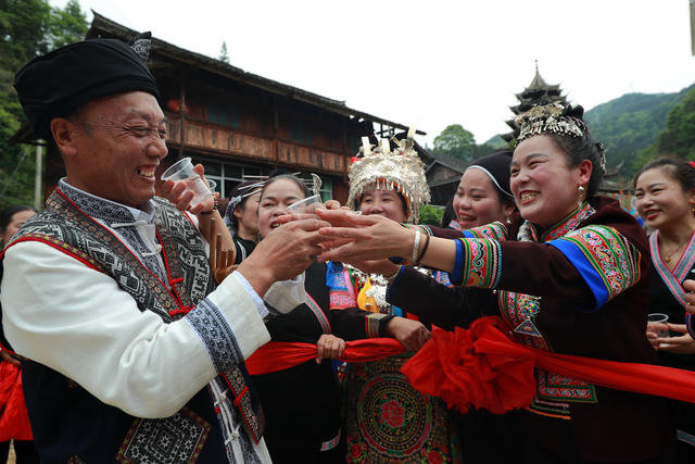 侗族 民俗 文化节 婚恋 旅游 舞台 生活