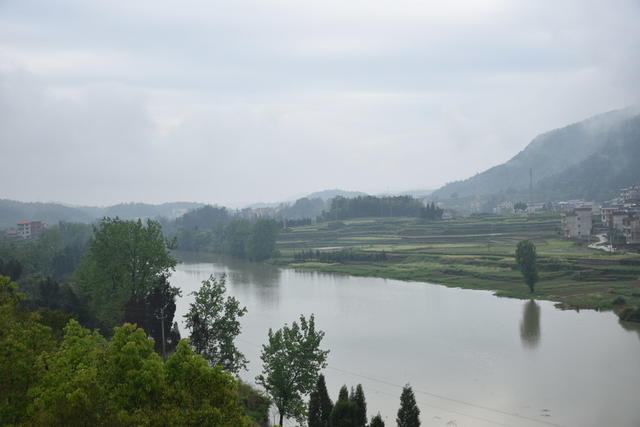 雨后乡村 美丽如画