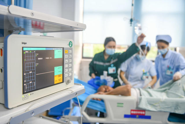 护士节
医院
道县
坚守岗位
