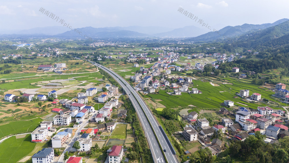  Xinhua Louxin Expressway