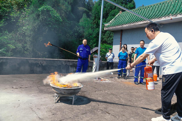 首家社会出资，安全教育，体验馆