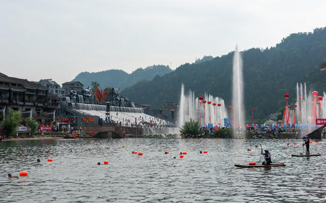 游沱江 感受凤凰古城无限魅力