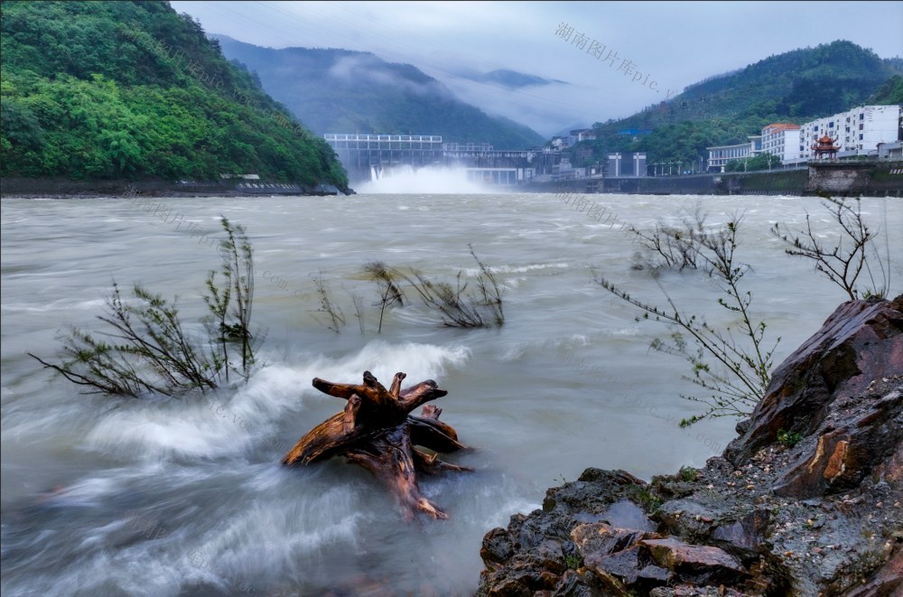 守护美丽河湖