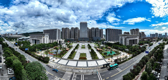 湖南  郴州  蓝天  白云  郴城  高原蓝   黄建华