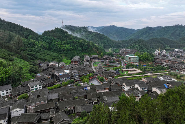 乡村 云雾 青山 民居 古建筑