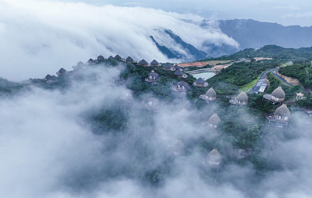 湖南  郴州   资兴    回龙山   暴雨  壮美  云海奇观  回龙山景区