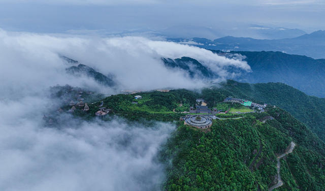 湖南  郴州   资兴    回龙山   暴雨  壮美  云海奇观  回龙山景区