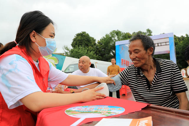 湖南  邵东  救助  宣传  义诊