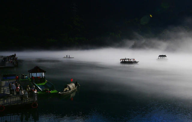 5A级,,,旅游景区,,,湖南,,郴州,资兴市,,游客,,雾漫小东江,,人间仙境,,小东江,,东江湖,,水温,,温差,,水雾  黄建华