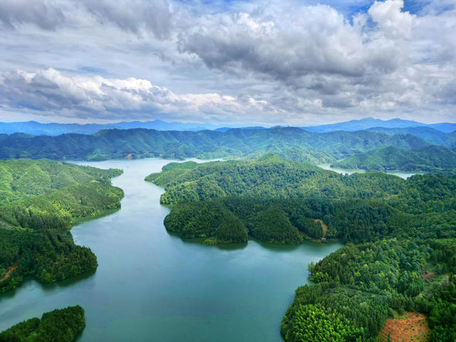 通道 玉带河 国家 湿地 公园 景美 如画