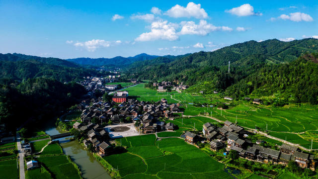 通道 夏日 侗寨 田园 民居 蓝天 白云 美丽 画卷