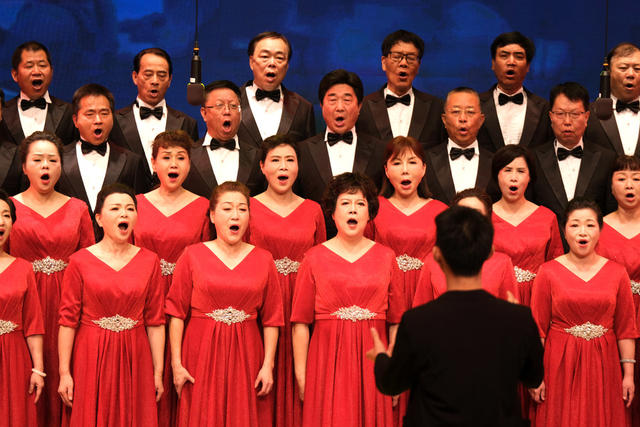 赞辉煌成就 聚银发力量 省直单位老干部，庆“七一”，文艺汇演。