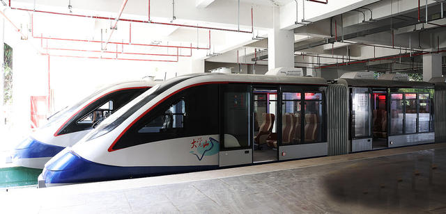 株洲交付30列悬崖列车给江西大觉山