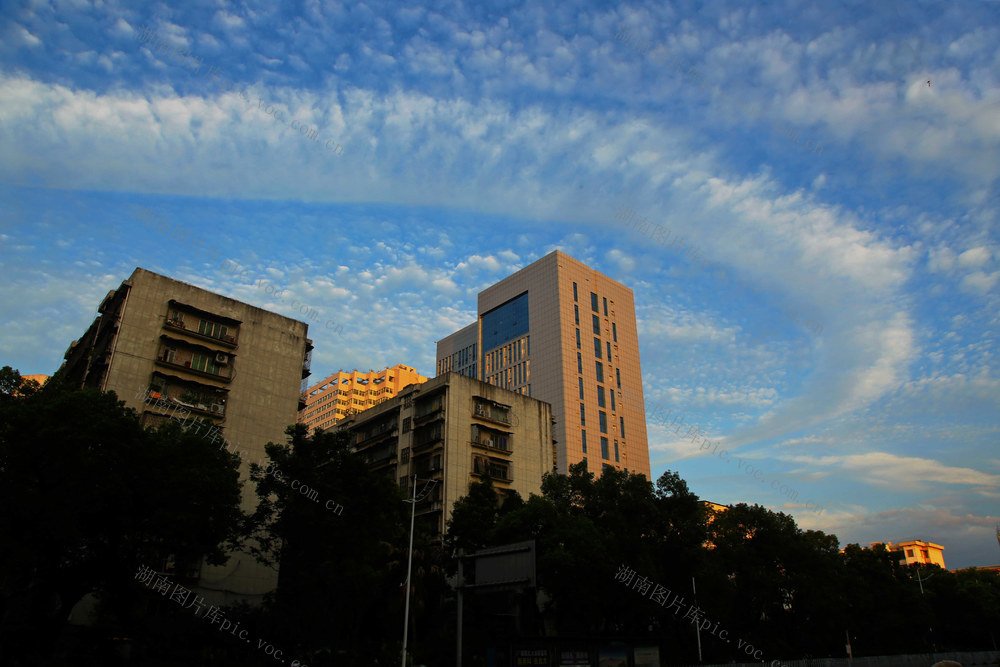 衡阳上空  龙行云