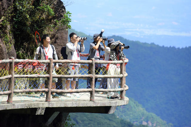 自然景点   莽山风景区  摄影创作  文旅宣传  少数民族  文旅发展