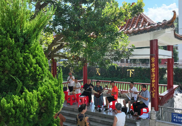 湖南桂东 “避暑”   游客  清凉  听涛亭