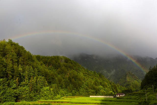 山野 彩虹 自然美景