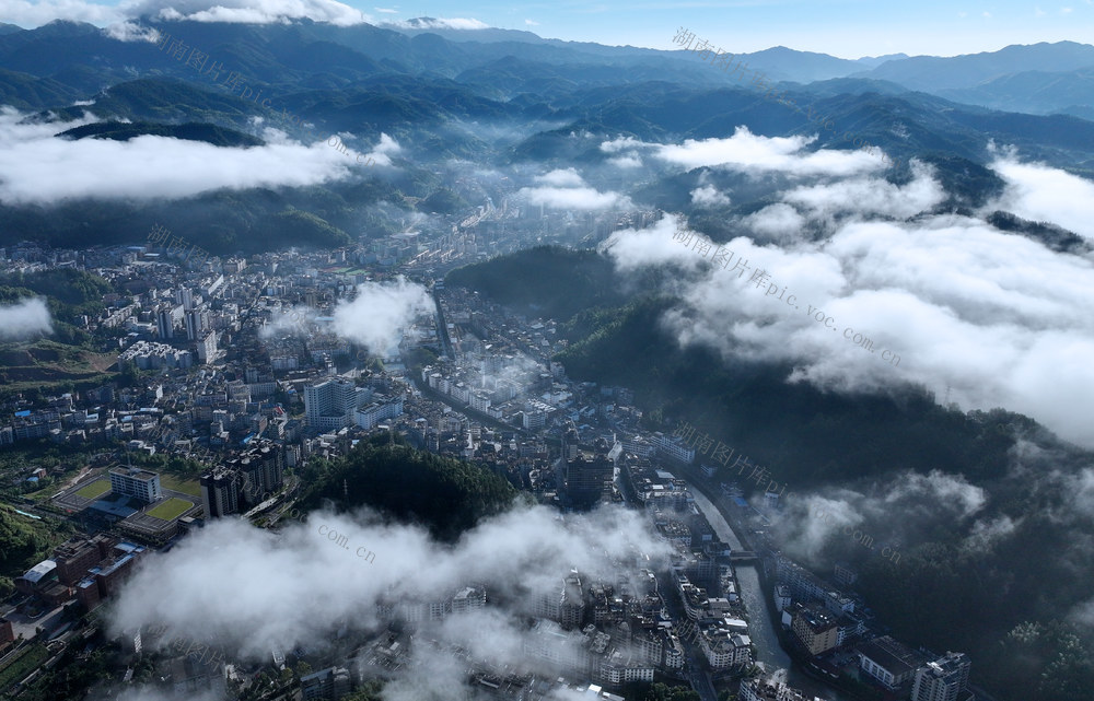 湖南桂东县城： 仙景 流云 若隐若现