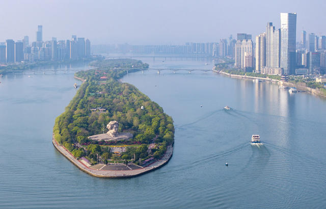 橘子洲头