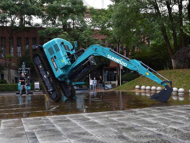 株洲  技能比赛  就业  人社  专业技术人才  工匠  非遗文化遗产  技术比拼  