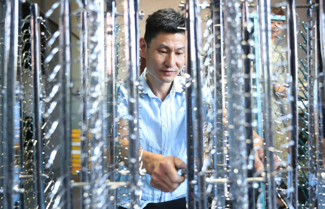 眼镜 生产 特色 工业 小镇 