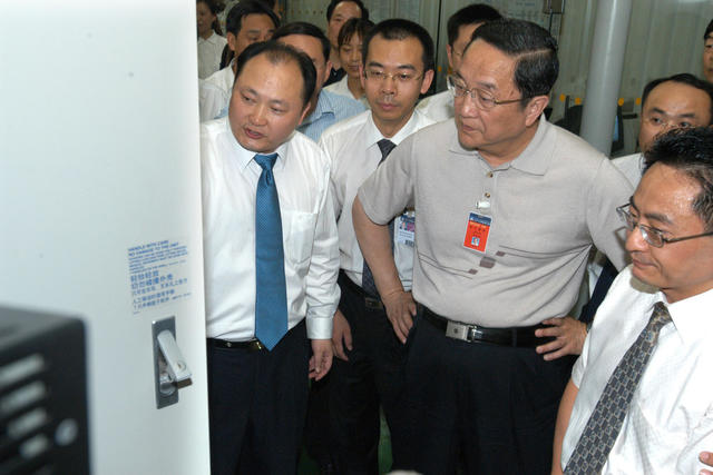 俞正声率湖北党政代表团在长沙考察