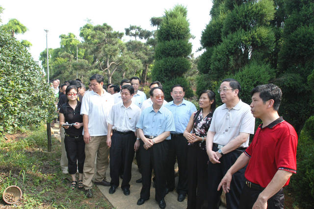 俞正声率湖北党政代表团在长沙考察