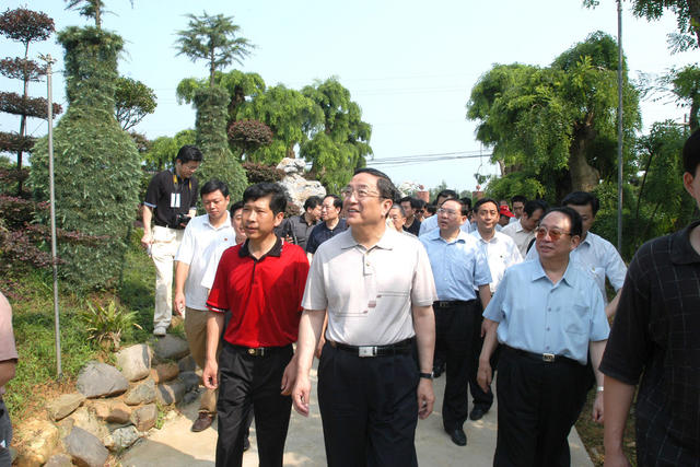 俞正声率湖北党政代表团在长沙考察