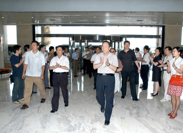 俞正声率湖北党政代表团在长沙考察