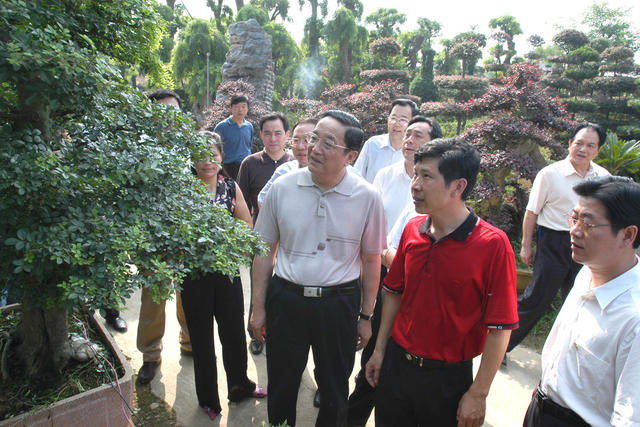 俞正声率湖北党政代表团在长沙考察