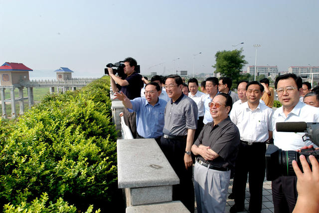 俞正声率湖北党政代表团在长沙考察